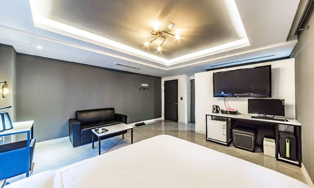 Chuncheon Hotel View Чхунчхон Экстерьер фото